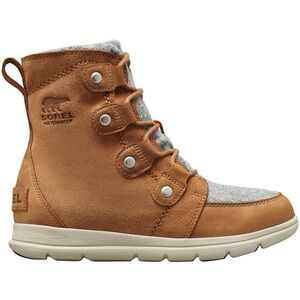 NIB Sorel Explorer Joan Bootie in Camel Brown